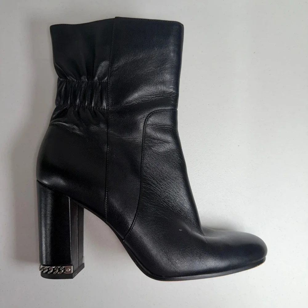 Michael Kors 8.5 Dolores Side Zip Bootie Black Leather Chic Designer Timeless
